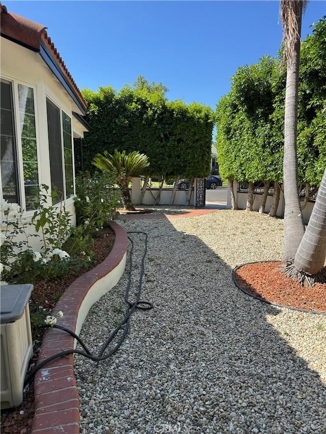 5230 Seville Ave, Encino, CA 91436 - view of yard