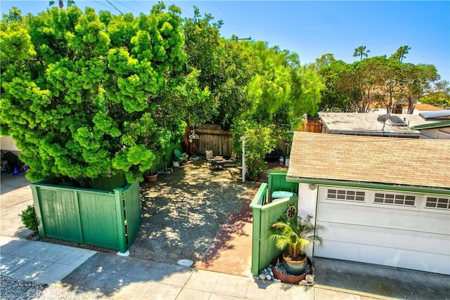 24932 La Cresta Dr, Dana Point, CA 92629 - exterior space featuring roof with shingles
