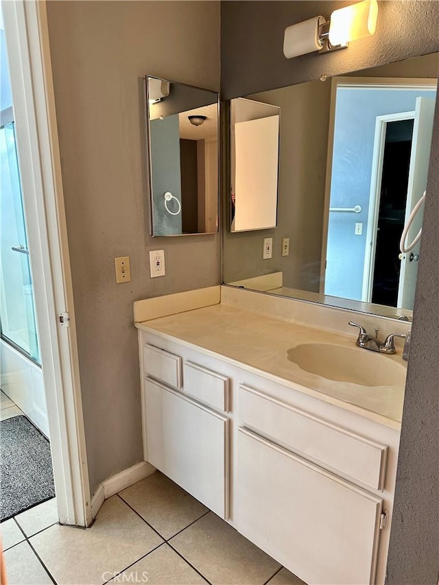 983 Orchard Ln, Colton, CA 92324 - full bathroom featuring tile patterned floors and vanity