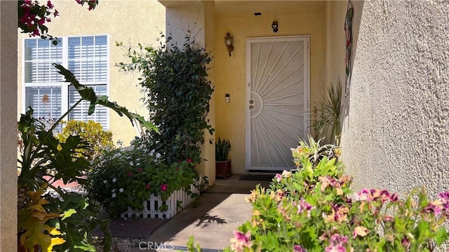 1808 Cave St, Redlands, CA 92374 - property entrance featuring stucco siding