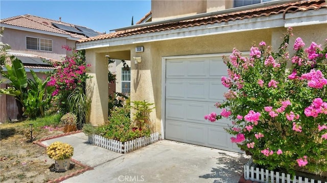 1808 Cave St, Redlands, CA 92374 - view of garage