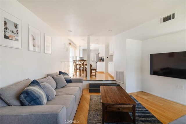 11931 Tiara St, Valley Village, CA 91607 - photo 9
