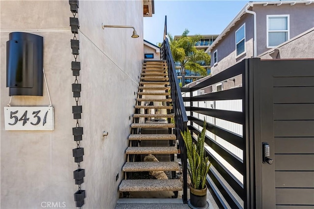 5429 E The Toledo, Long Beach, CA 90803 - view of stairway