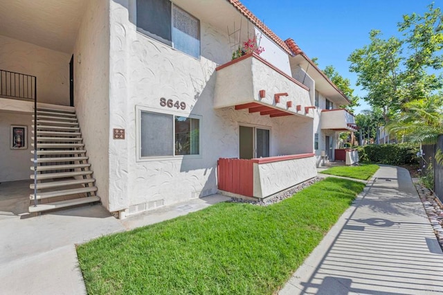 8649 Lake Murray Blvd Unit 4, San Diego, CA 92119 - view of property with stairs