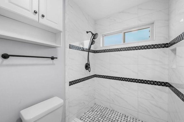 8649 Lake Murray Blvd Unit 4, San Diego, CA 92119 - bathroom featuring tiled shower and toilet