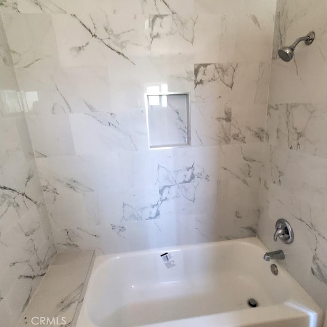4739 Ivy St, Pico Rivera, CA 90660 - full bath with shower / bath combination