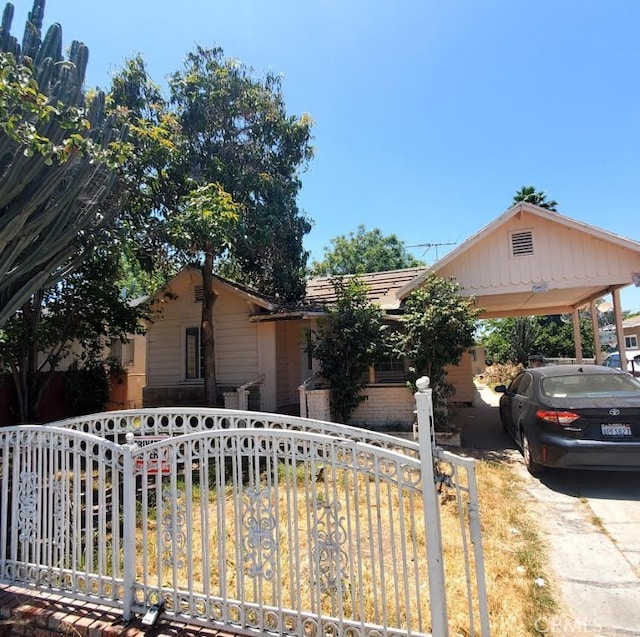 4739 Ivy St, Pico Rivera, CA 90660 - view of front of property with driveway