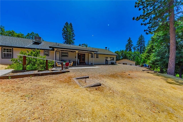 53235 Finegold Creek Ct, North Fork, CA 93643 - rear view of house featuring a patio area and ceiling fan