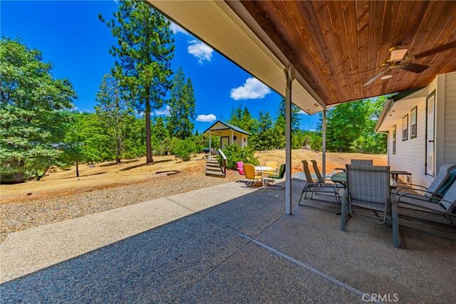 53235 Finegold Creek Ct, North Fork, CA 93643 - view of patio featuring a ceiling fan