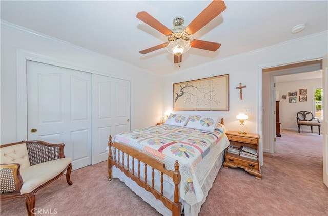 53235 Finegold Creek Ct, North Fork, CA 93643 - bedroom with light carpet, crown molding, a closet, and ceiling fan