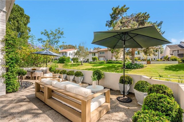 417 Vista Suerte, Newport Beach, CA 92660 - view of patio with a residential view, an outdoor living space, and outdoor dining area