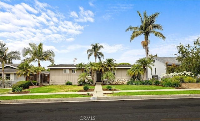 1113 N Raymond Ave, Fullerton, CA 92831 - ranch-style house with a front lawn
