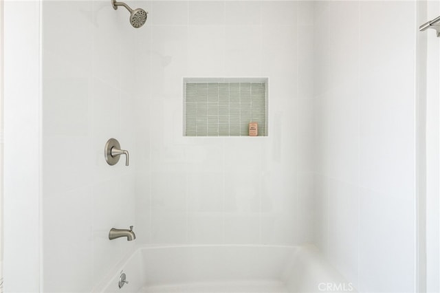 112 W Norwood Pl, San Gabriel, CA 91776 - full bath with tub / shower combination
