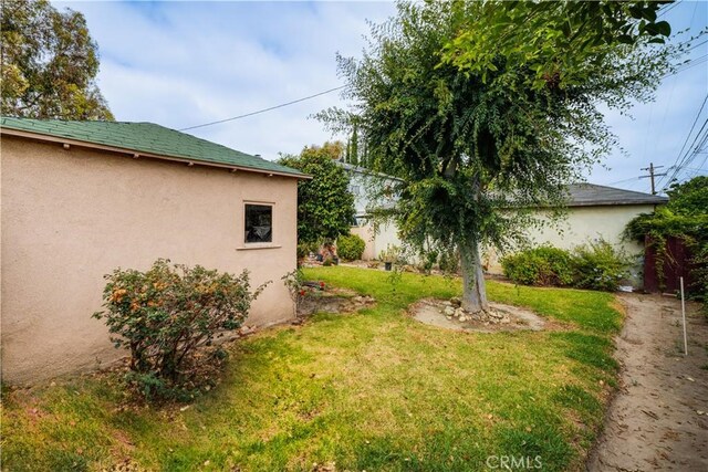 5870 Lemon Ave, Long Beach, CA 90805 - view of yard