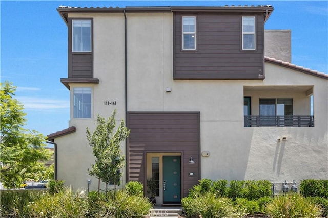 111 Juniper Dr, Rancho Mission Viejo, CA 92694 - view of front of home featuring stucco siding and a tile roof
