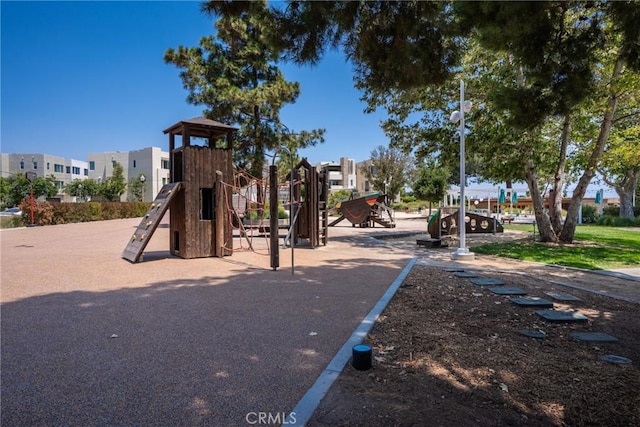 747 Beacon, Irvine, CA 92618 - photo 47