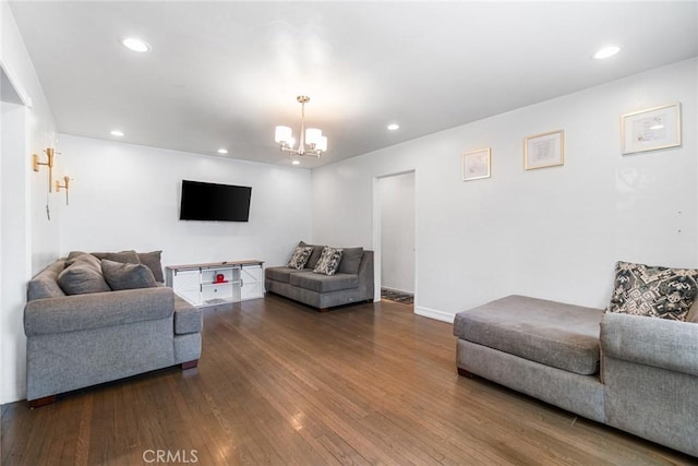 1335 W Burnett St, Long Beach, CA 90810 - living area featuring a chandelier, dark wood-style floors, and recessed lighting