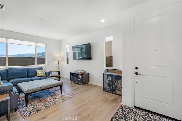 783 Longhorn, Rancho Mission Viejo, CA 92694 - living room featuring light wood finished floors and recessed lighting