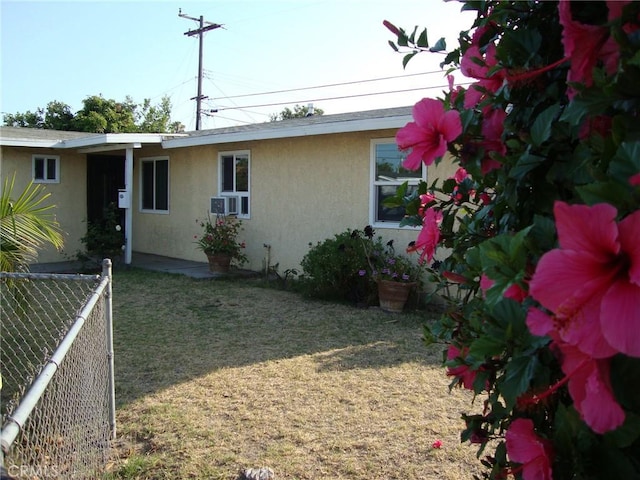 2100 W Dogwood Ave, Anaheim, CA 92801 - view of yard