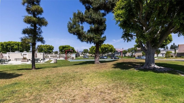 81 Golden Glen St Unit 1, Irvine, CA 92604 - surrounding community featuring a yard