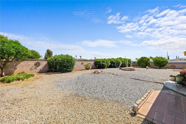 25890 Roanoke Rd, Menifee, CA 92586 - view of yard featuring a patio area