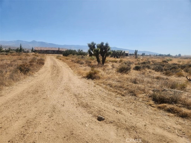 1 Branding Iron Rd, Phelan, CA 92371