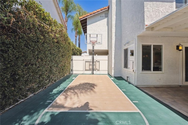 6137 Rustling Oaks Dr, Agoura Hills, CA 91301 - view of basketball court featuring basketball court