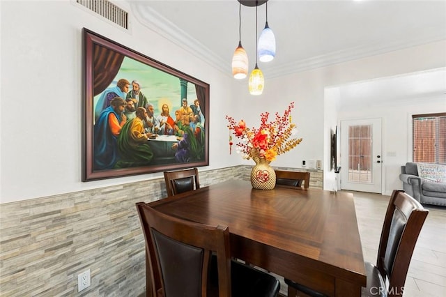 8950 Brentford Ave, San Diego, CA 92126 - dining room with crown molding