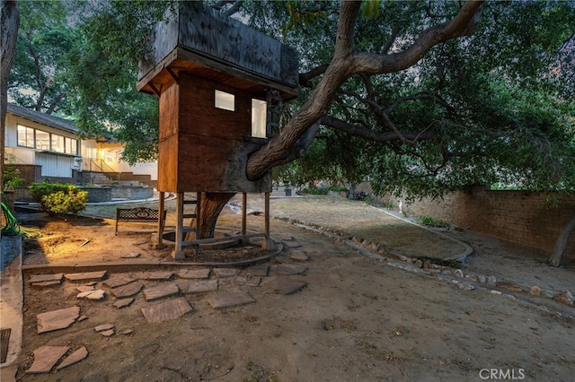 1146 Sandhurst Ln, La Verne, CA 91750 - view of yard