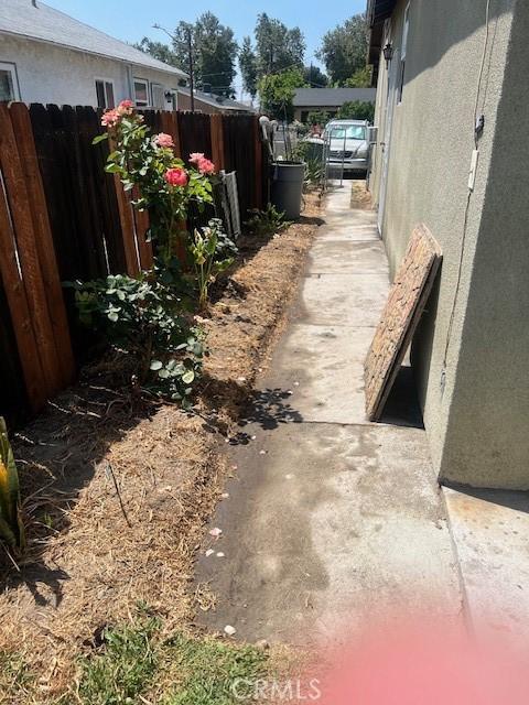 1550 W 21st St, San Bernardino, CA 92411 - view of yard