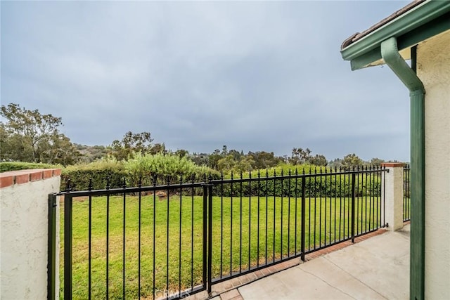 2648 Condor Cir, Corona, CA 92882 - view of balcony