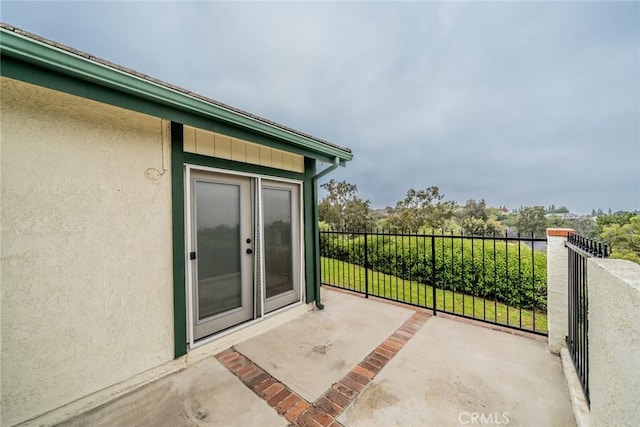 2648 Condor Cir, Corona, CA 92882 - view of patio / terrace