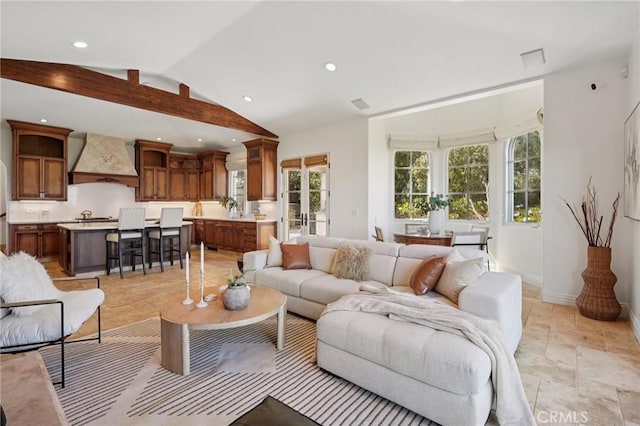 6337 Via Colinita, Rancho Palos Verdes, CA 90275 - living area with lofted ceiling and recessed lighting