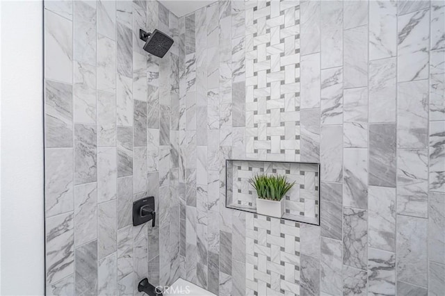 3818 Crawford St, Los Angeles, CA 90011 - full bath featuring tiled shower