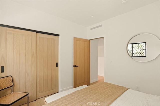 2334 Glover Pl, Los Angeles, CA 90031 - bedroom with a closet
