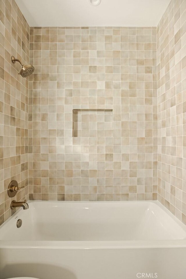 2334 Glover Pl, Los Angeles, CA 90031 - full bath with shower / bath combination