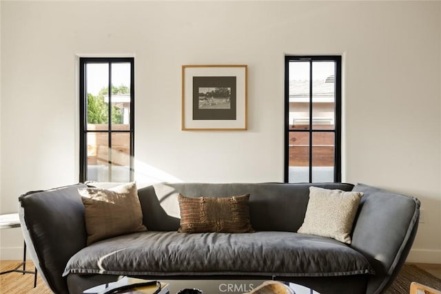 2334 Glover Pl, Los Angeles, CA 90031 - living room featuring baseboards