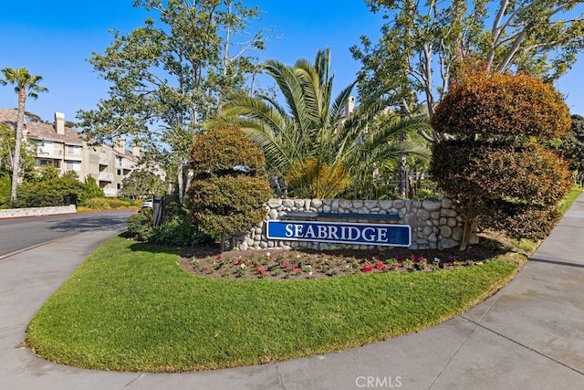 20371 Bluffside Cir Unit B401, Huntington Beach, CA 92646 - view of community sign