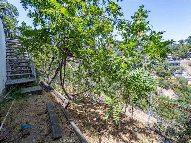 728 Quail Dr, Los Angeles, CA 90065 - view of yard with stairs