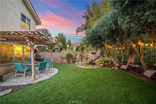 762 Twin Peaks Ave, Simi Valley, CA 93065 - yard at dusk featuring a pergola, a fenced backyard, and a patio area