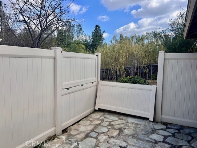 28512 Conejo View Dr, Agoura Hills, CA 91301 - view of gate