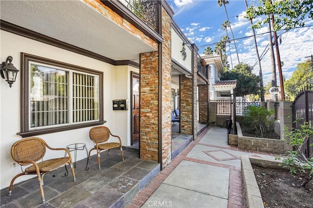 56665672 Franklin Ave, Los Angeles, CA 90028 - view of patio / terrace