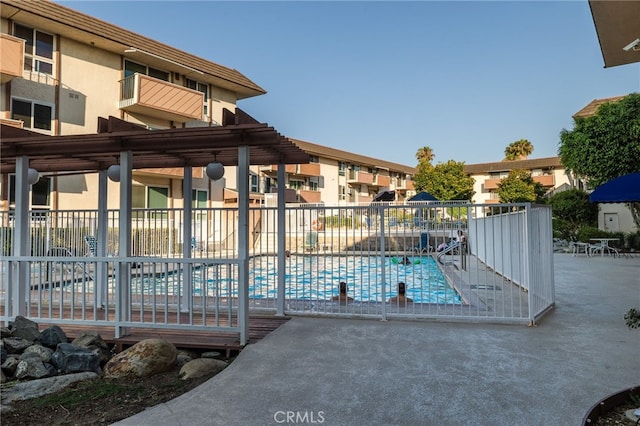 5585 E Pacific Coast Unit 144, Long Beach, CA 90804 - community pool with a patio area