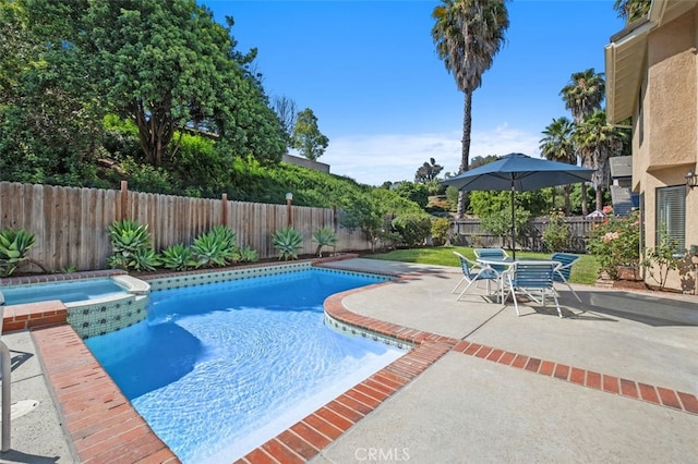 28611 Avenida Del Caballo, Laguna Niguel, CA 92677 - view of pool with a patio, a fenced backyard, and a pool with connected hot tub