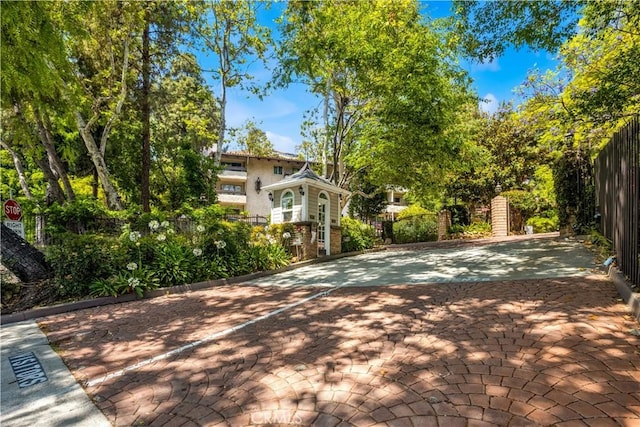 2700 Cahuenga Blvd E Unit 1302, Los Angeles, CA 90068 - exterior space