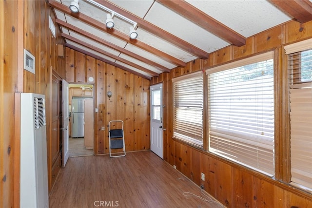 2046 E Glenoaks Blvd, Glendale, CA 91206 - unfurnished sunroom featuring a heating unit and track lighting