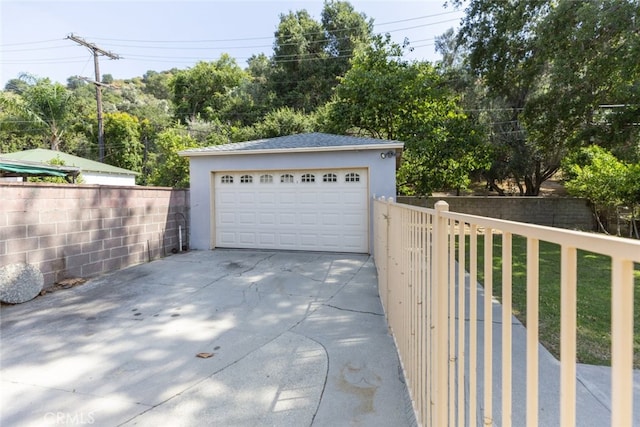 2046 E Glenoaks Blvd, Glendale, CA 91206 - view of detached garage