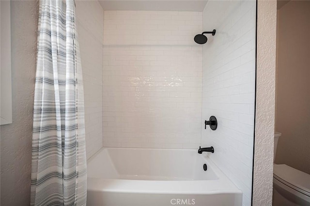 1021 W 5th St, Corona, CA 92882 - full bathroom featuring shower / tub combo