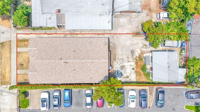 1615 W 39th Pl, Los Angeles, CA 90062 - aerial view of property and surrounding area featuring property parcel outlined
