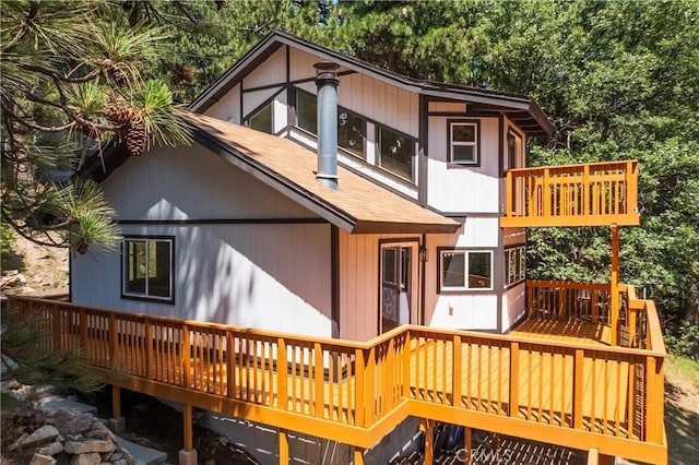 31303 Marcella Dr, Running Springs, CA 92382 - back of property featuring a deck